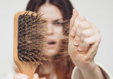Что такое алопеция и как бороться с выпадением волос